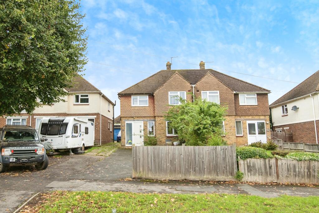 Main image of property: Kent Avenue, Maidstone, Kent, ME15