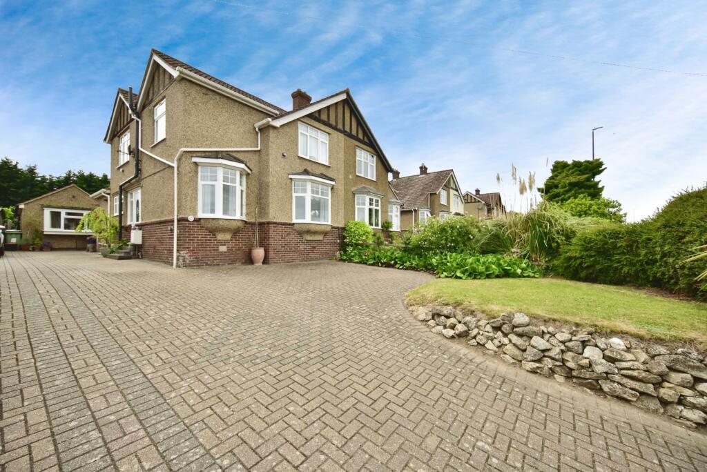 Main image of property: London Road, Maidstone, Kent, ME16