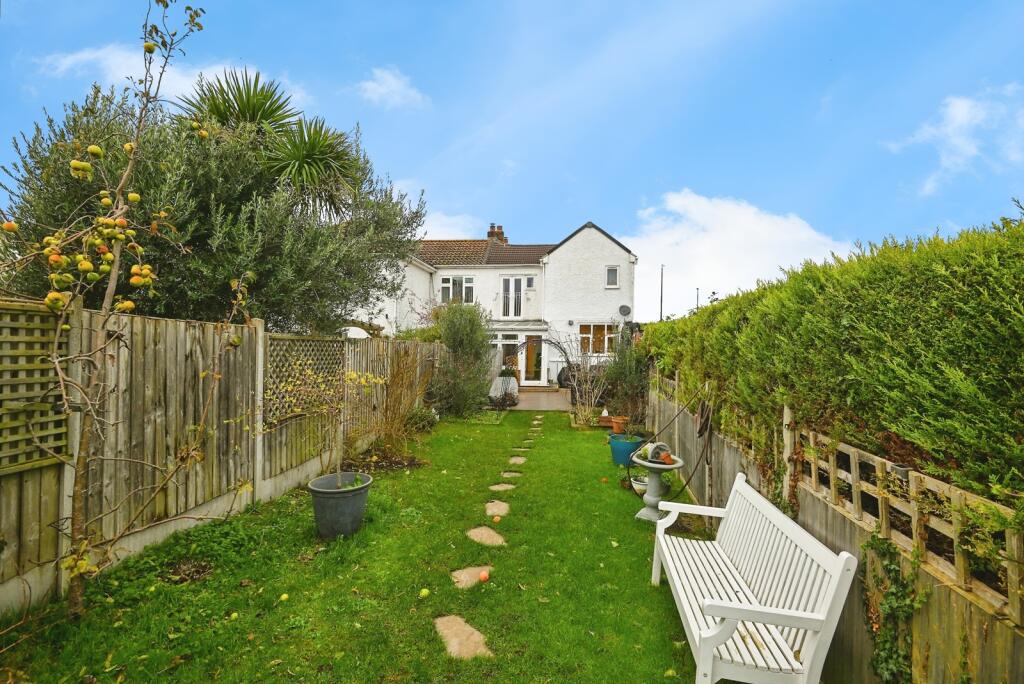 Main image of property: London Road, MAIDSTONE, Kent, ME16