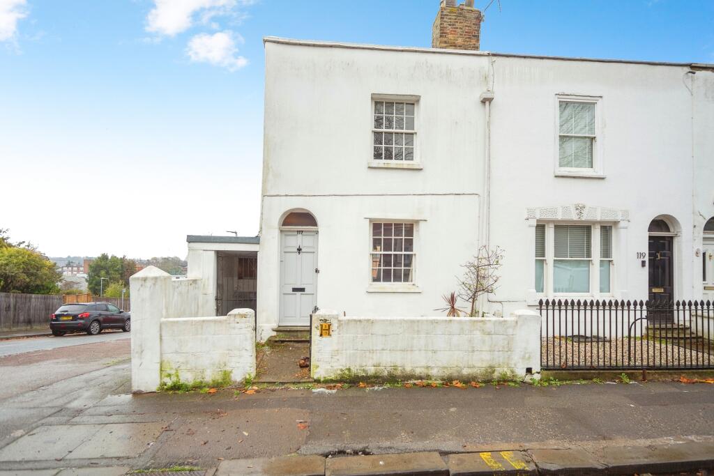 Main image of property: Maidstone Road, Rochester, Kent, ME1
