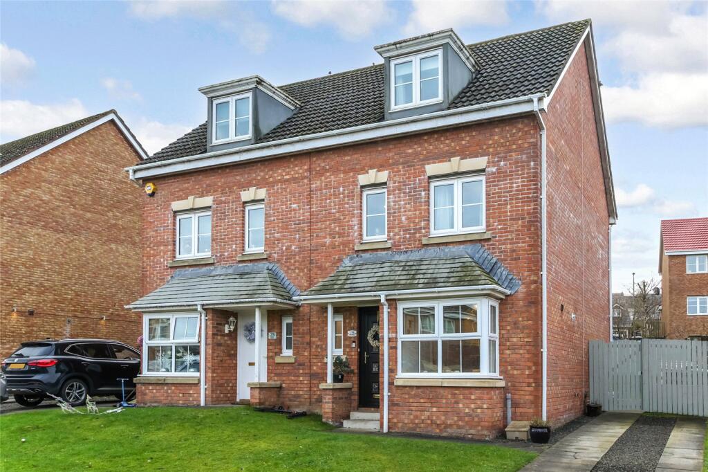 Main image of property: Garnqueen Crescent, Glenboig, Coatbridge, North Lanarkshire, ML5