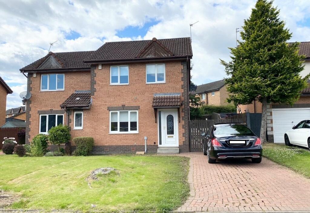 3 bedroom semi-detached house for sale in Mount Lockhart, Uddingston ...