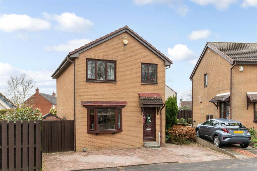 3 bedroom detached house for sale in Menteith Place, Rutherglen