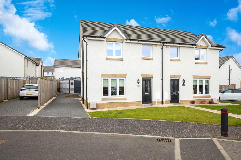 3 bedroom semidetached house for sale in Lapwing Drive, Cambuslang