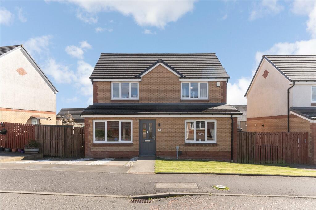 4 bedroom detached house for sale in Woodfoot Quadrant, Glasgow, G53