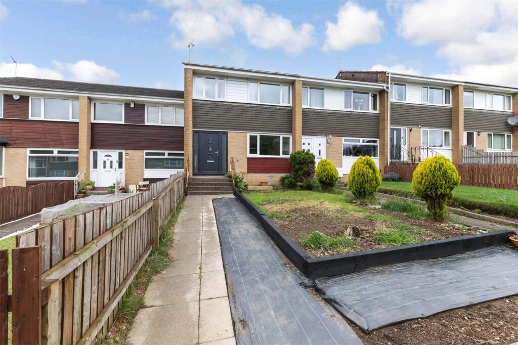 Main image of property: Hillend Crescent, Clarkston, Glasgow, East Renfrewshire, G76