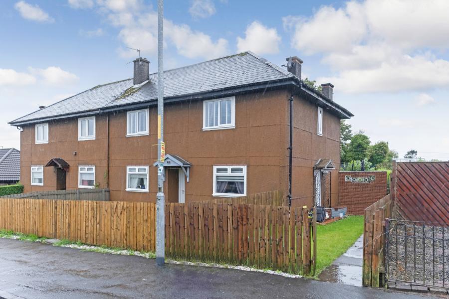 2 bedroom house for sale in Robroyston Road, Glasgow, Lanarkshire, G33