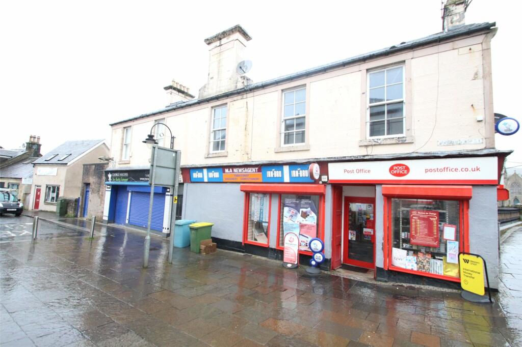 3 bedroom flat for sale in Backbrae Street, Kilsyth, Glasgow, G65