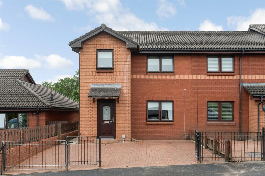 3 bedroom end of terrace house for sale in Glen Esk Drive, Glasgow