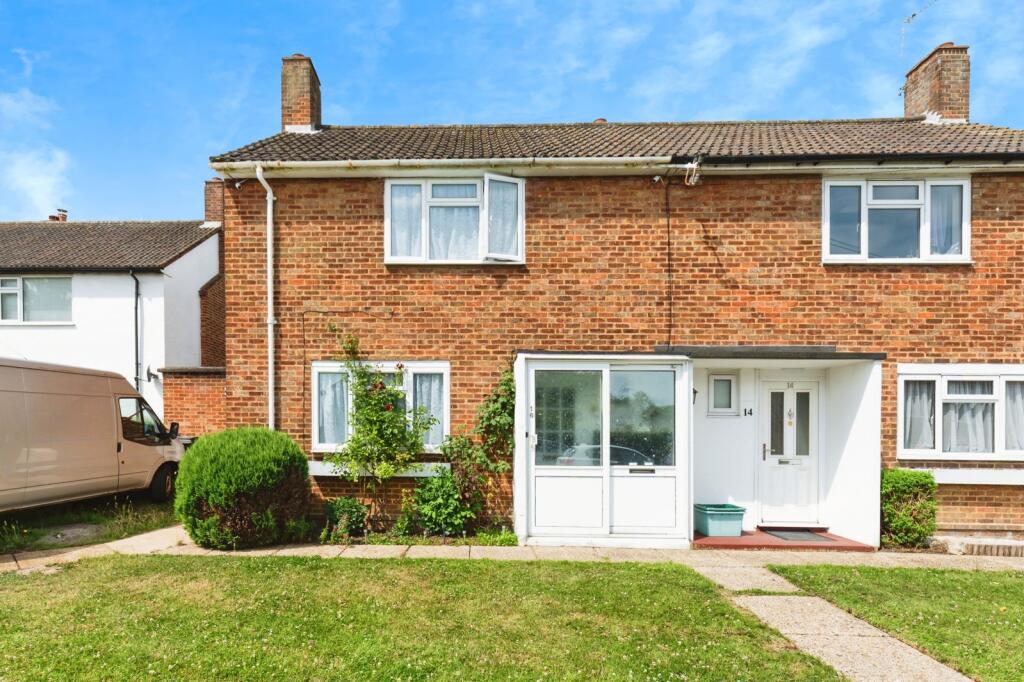 Main image of property: Frimley Road, Chessington, KT9