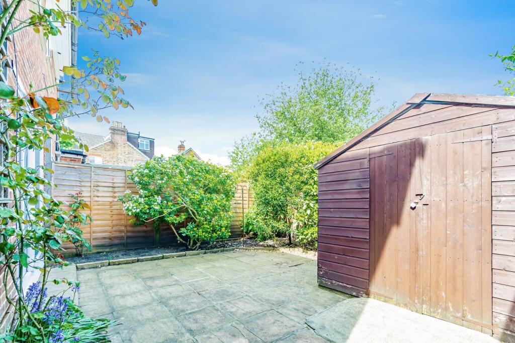 Main image of property: Endsleigh Road, Merstham, Redhill, Surrey, RH1