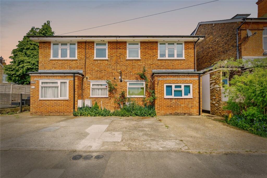 Main image of property: Endsleigh Road, Merstham, Redhill, Surrey, RH1