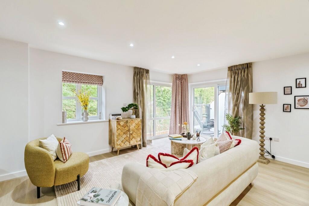 Main image of property: Outwood Lane, Chipstead, Coulsdon, Surrey, CR5