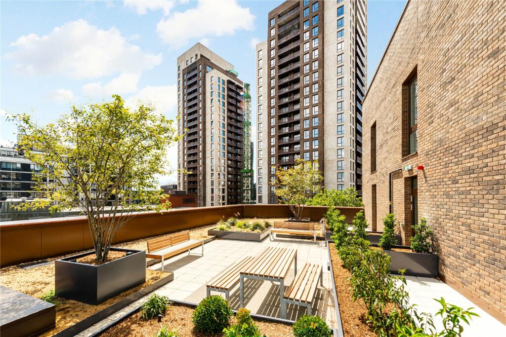 Additional property image - Cherry Orchard Road, Croydon, CR0