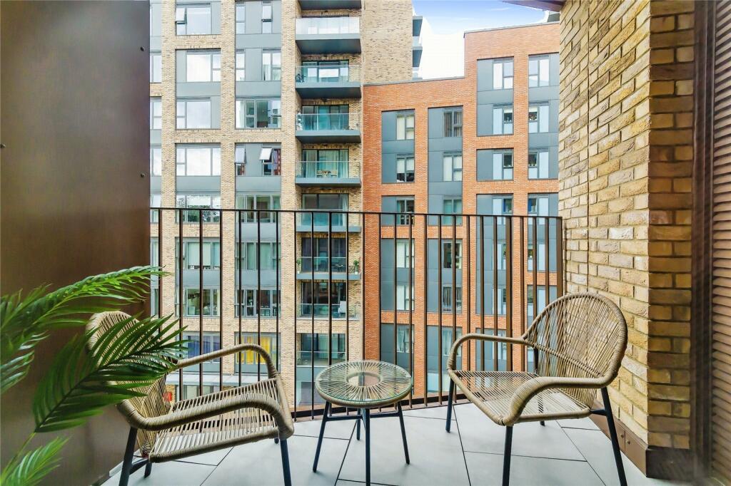 Additional property image - Cherry Orchard Road, Croydon, CR0