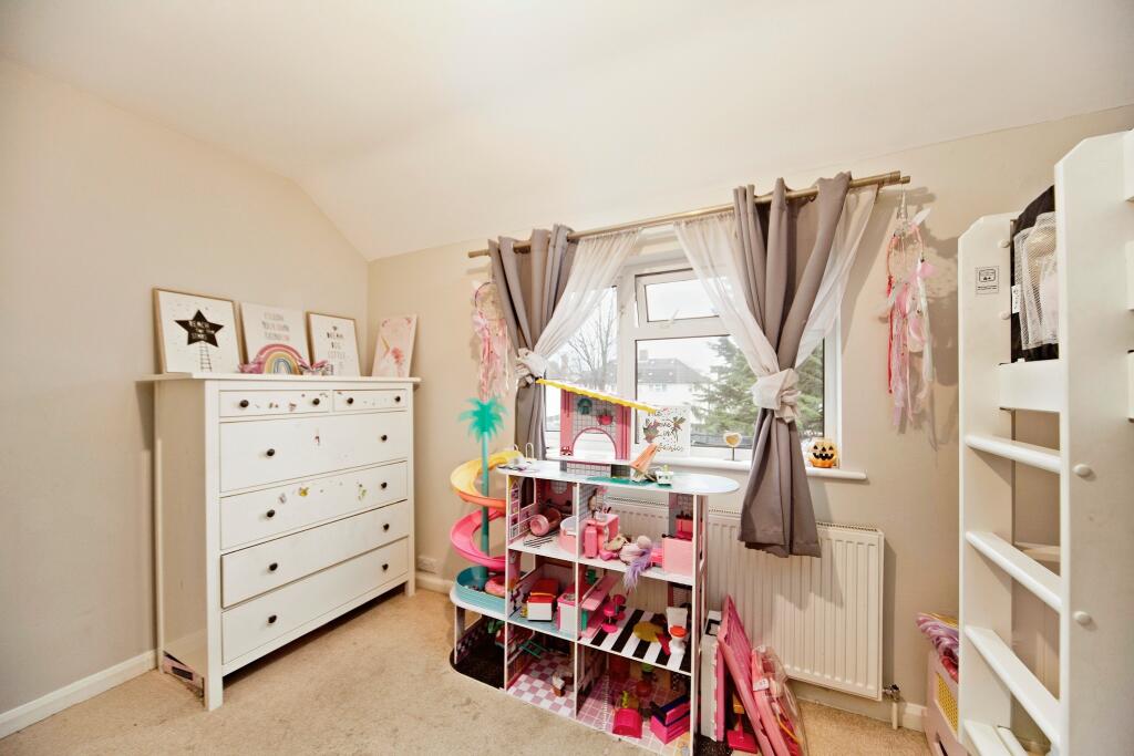 Additional property image - Layton Crescent, Croydon, CR0