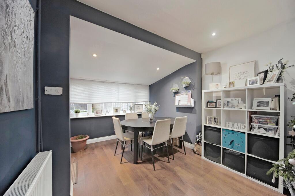 Additional property image - Layton Crescent, Croydon, CR0