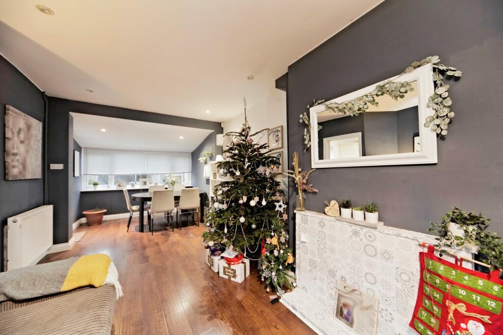 Additional property image - Layton Crescent, Croydon, CR0