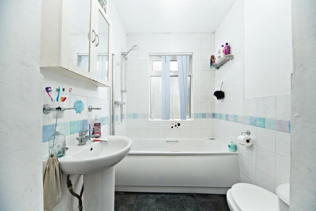 Additional property image - Epsom Road, Croydon, CR0