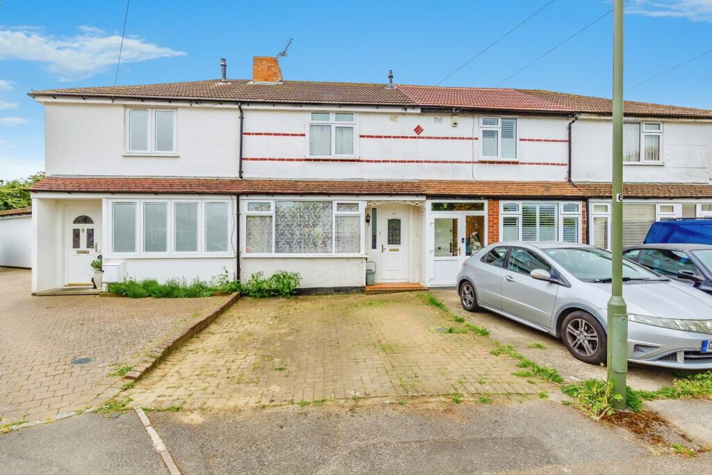 Main image of property: Hamsey Green Gardens, Warlingham, Surrey, CR6