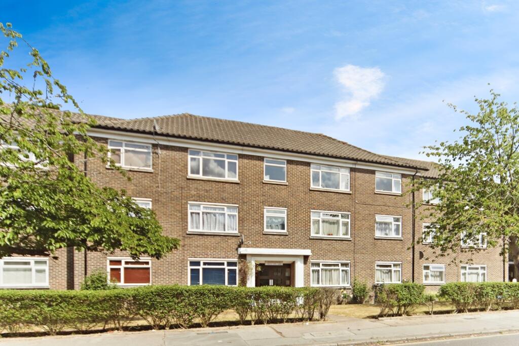 Main image of property: Waldronhyrst, South Croydon, CR2