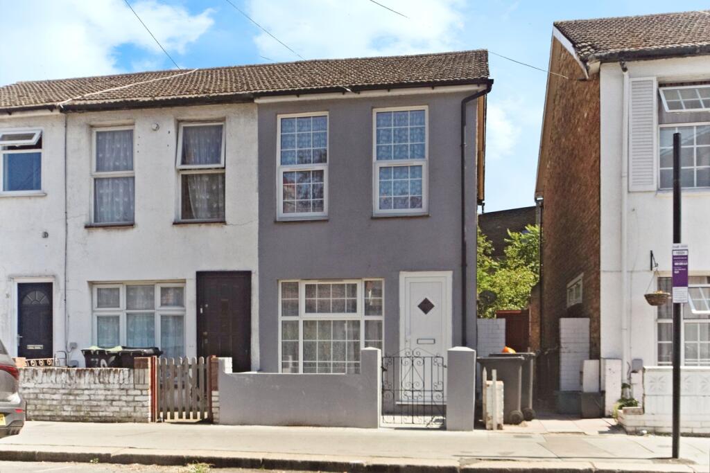 Main image of property: Bensham Lane, Croydon, CR0