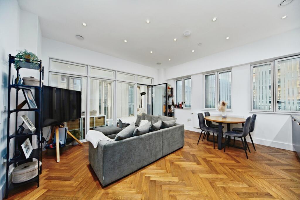 Main image of property: Scarbrook Road, Croydon, CR0