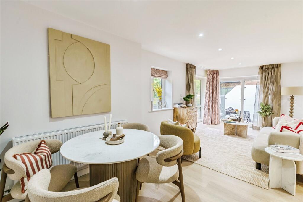 Main image of property: Outwood Lane, Chipstead, Coulsdon, Surrey, CR5