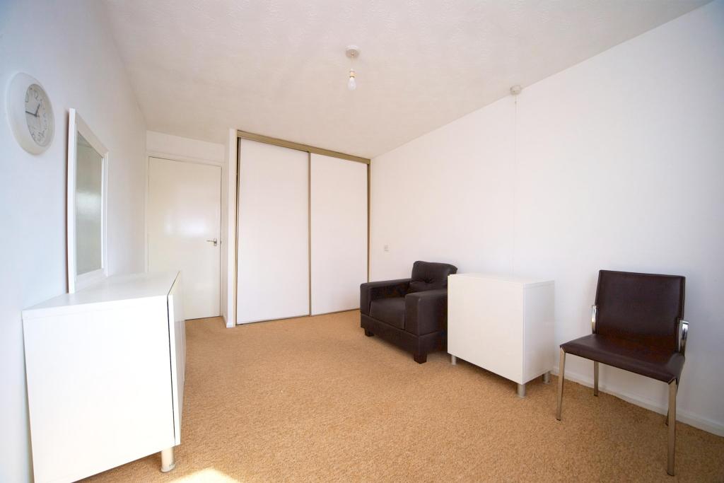 1 bedroom flat for sale in Churchill Court, Ainsley Close, London, N9