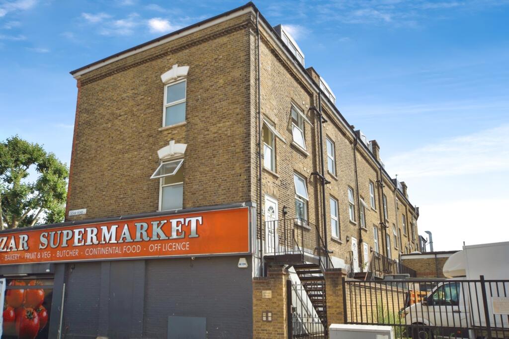 Main image of property: Cedar Road, London, N17