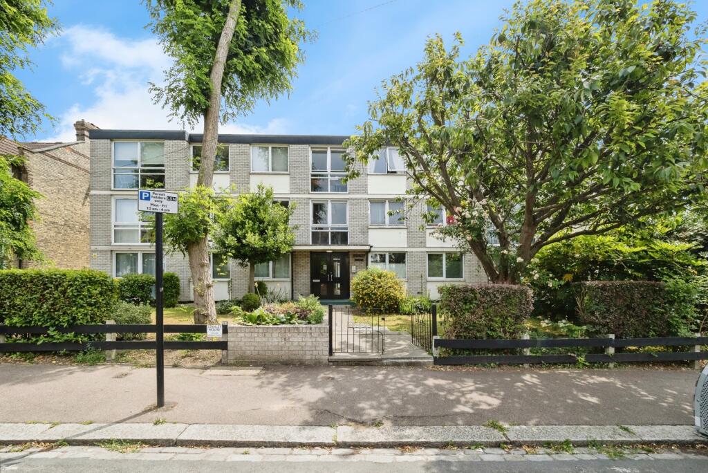 Main image of property: Hainault Road, London, E11