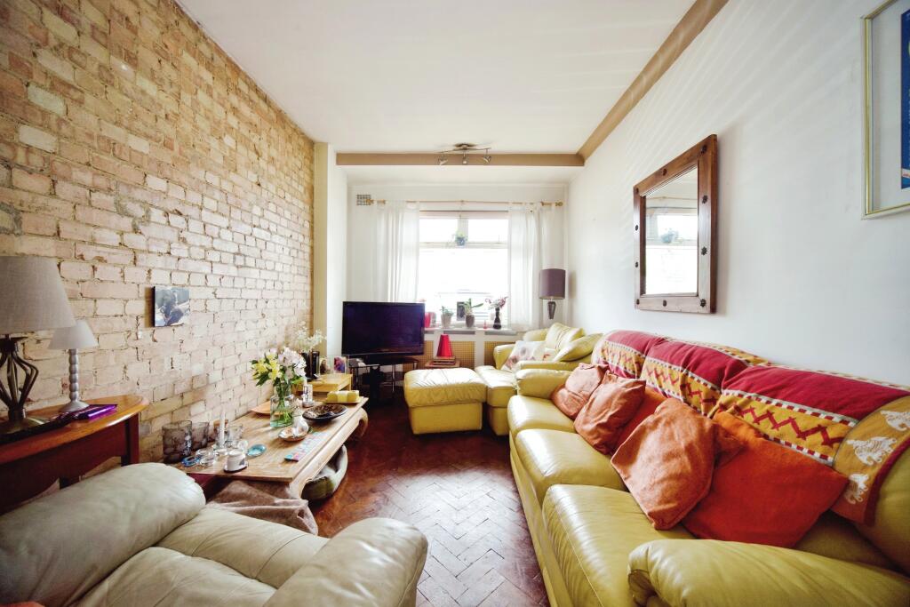 Main image of property: Brunswick Park Road, London, N11