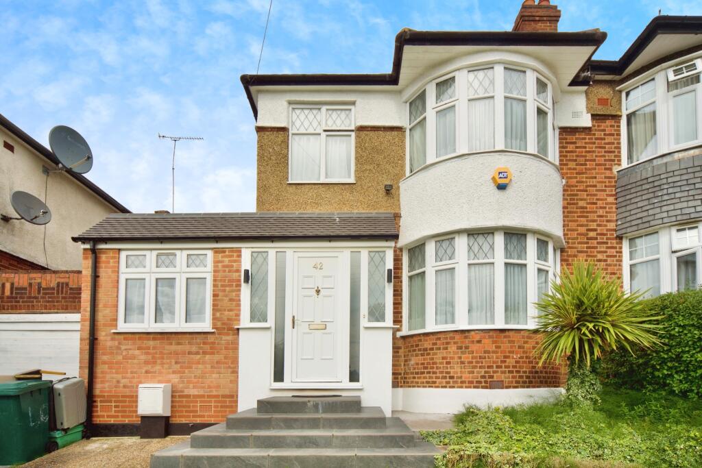 Main image of property: Brookside South, East Barnet, Barnet, EN4