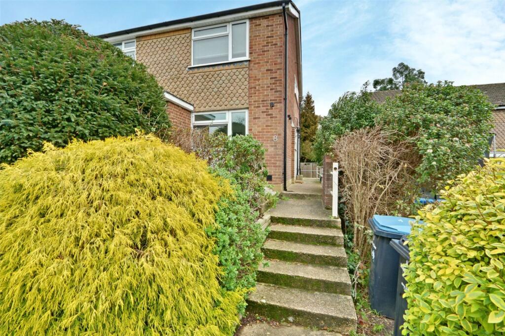 Main image of property: Bramley Close, London, N14