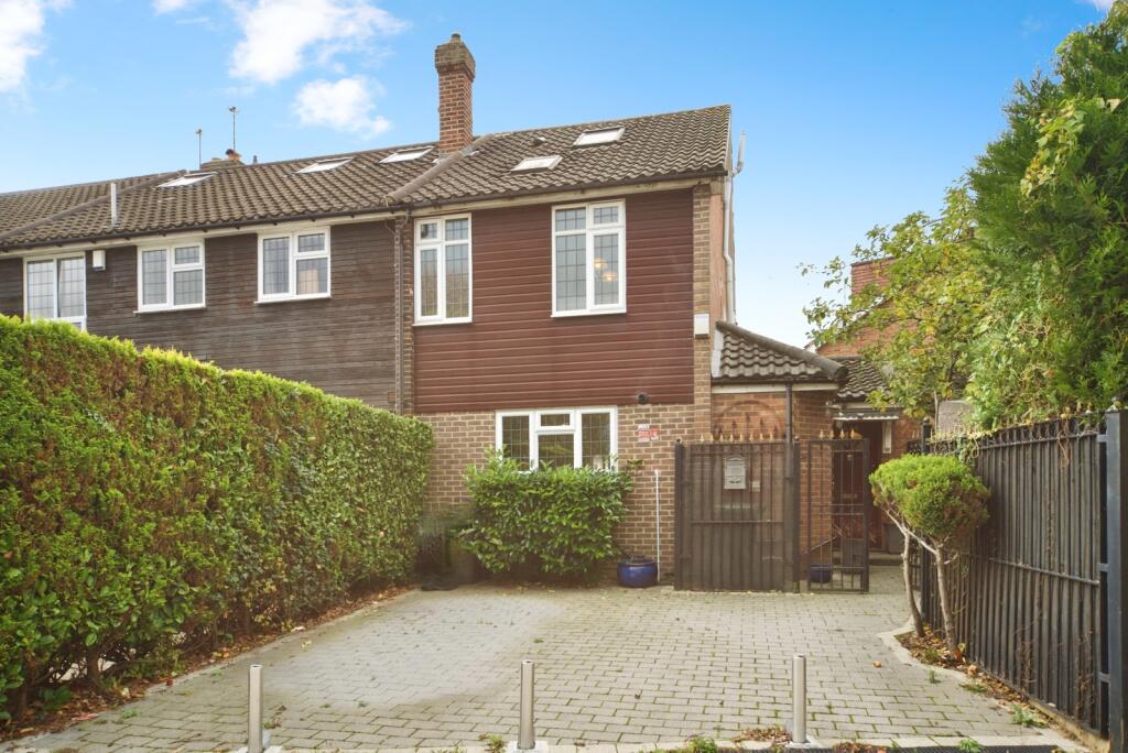 Main image of property: Bramley Road, London, N14