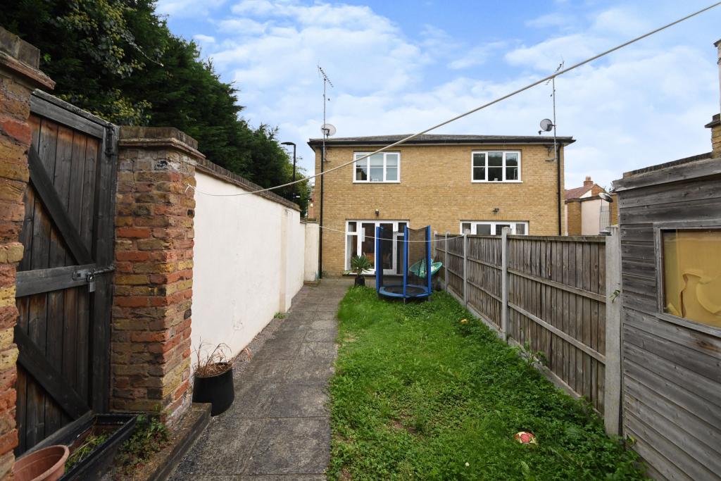 2 bedroom semidetached house for sale in Maynard Road, Walthamstow