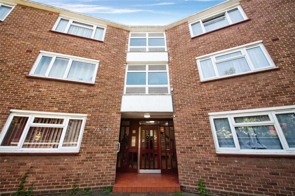 2 bedroom flat for sale in Brading Crescent, Wanstead, London, E11