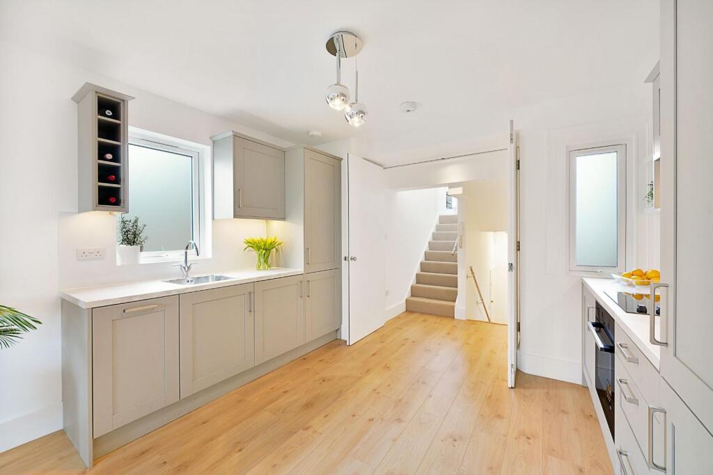 Main image of property: Springwell Avenue, London, NW10
