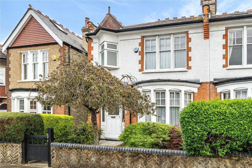 3 bedroom semidetached house for sale in Pollard Road, Whetstone, N20