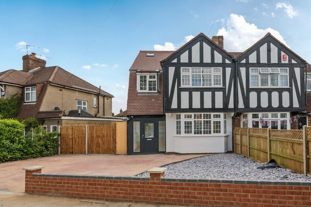 Main image of property: Raydean Road, Barnet, EN5