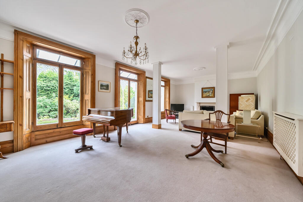Main image of property: Barnet Road, Arkley, EN5