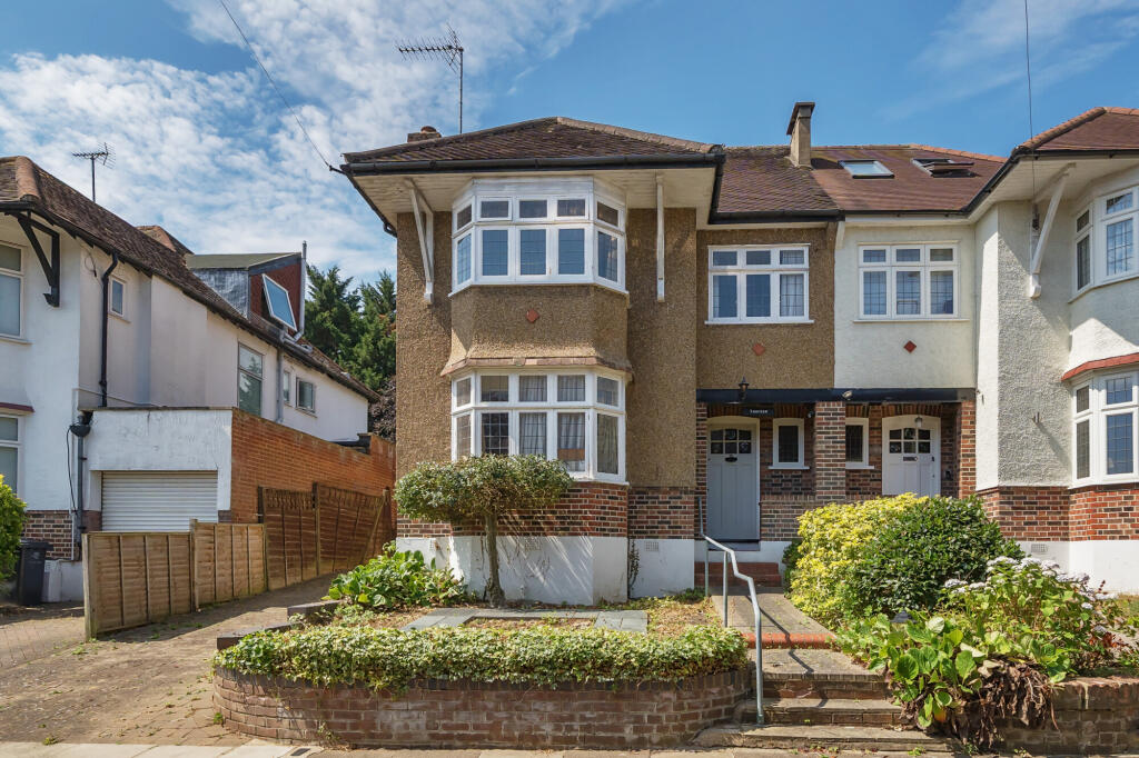 Main image of property: Rowben Close, Totteridge, N20
