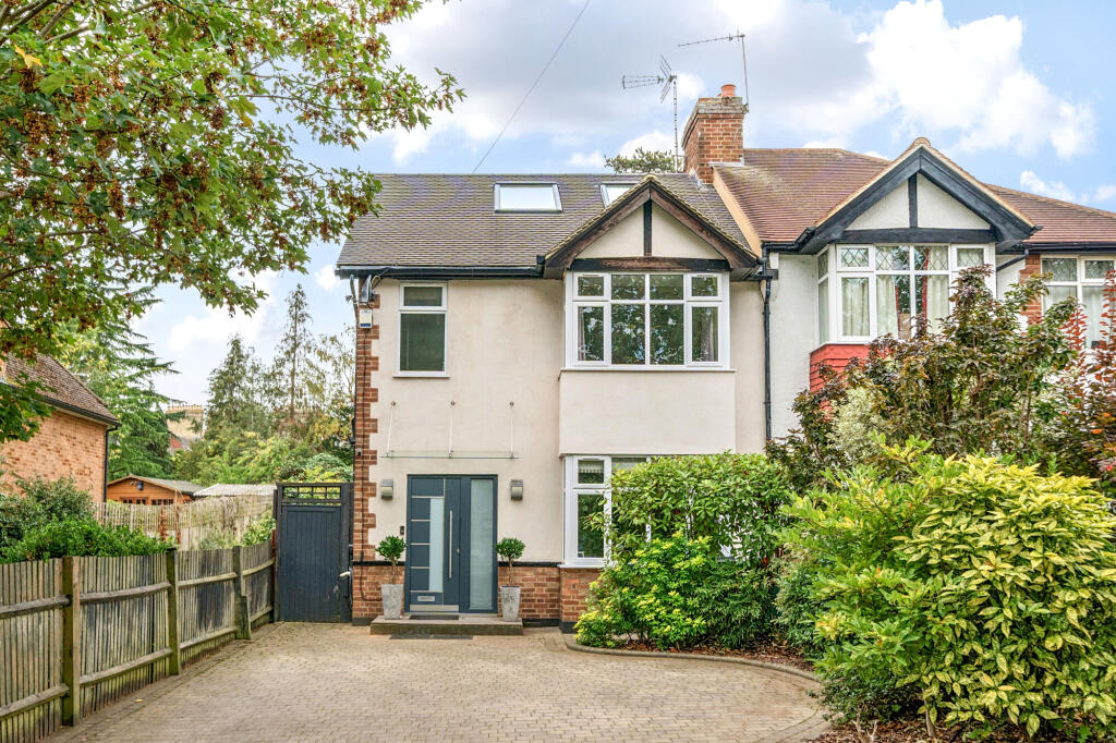 Main image of property: York Road, Barnet, EN5