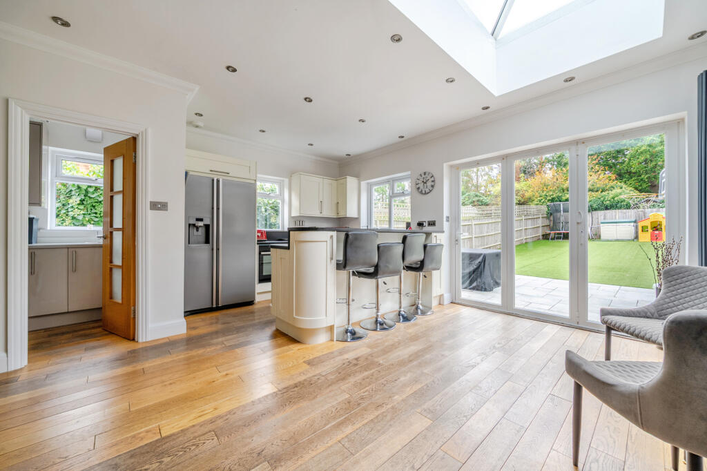 Main image of property: York Road, Barnet, EN5