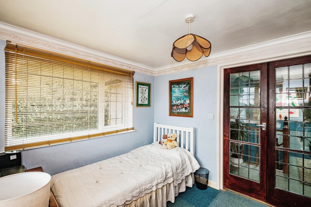 Additional property image - Sea Lane, Goring-by-Sea, Worthing, West Sussex, BN12