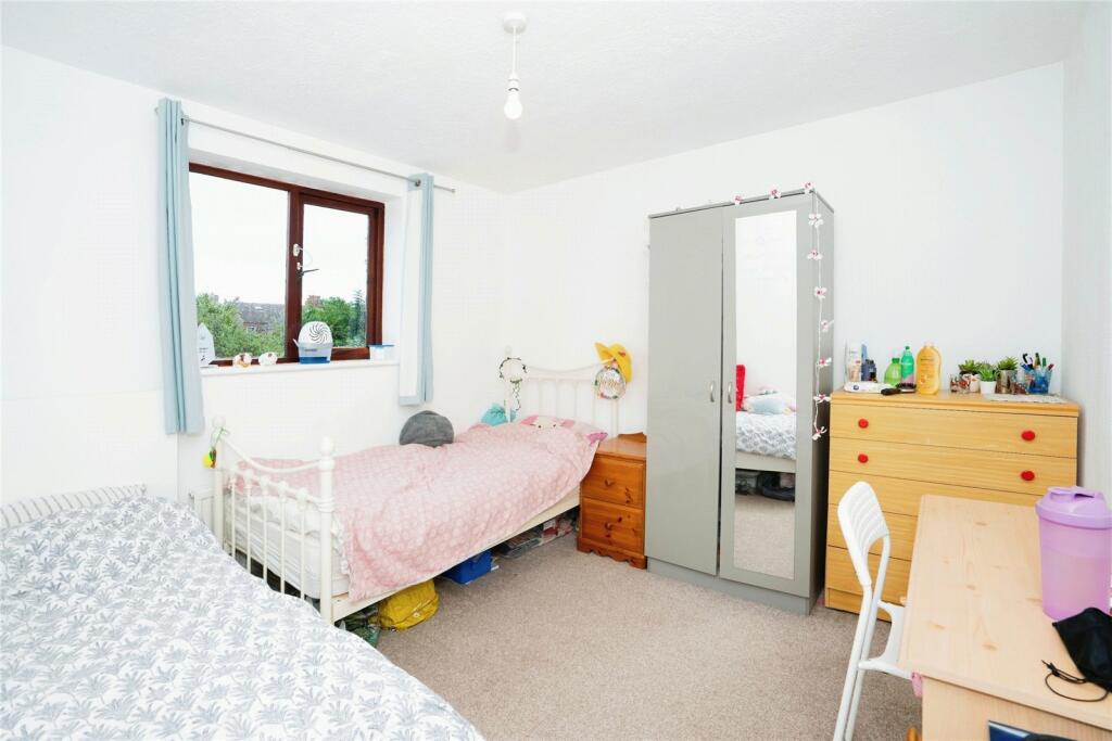 Additional property image - Shandon Gardens, WORTHING, West Sussex, BN14