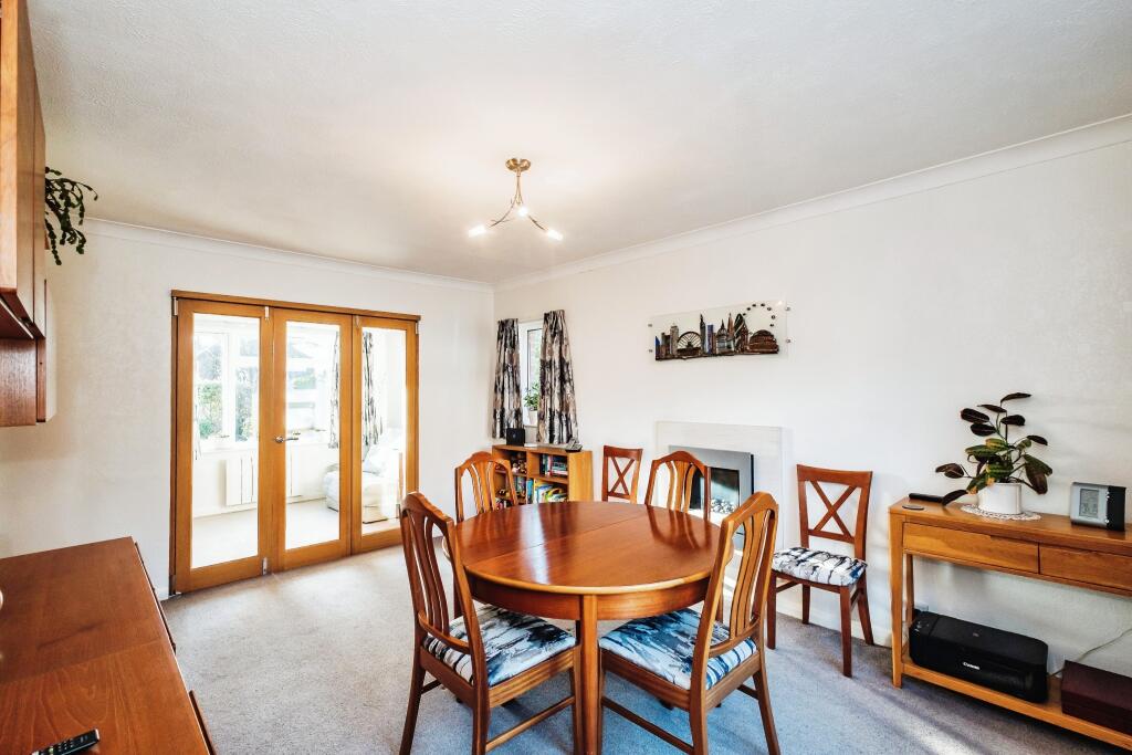 Additional property image - Ashurst Drive, Goring-by-Sea, Worthing, West Sussex, BN12