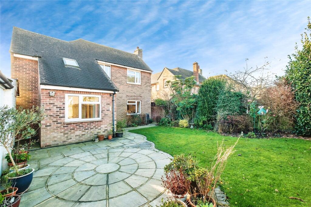 Additional property image - Ashurst Drive, Goring-by-Sea, Worthing, West Sussex, BN12