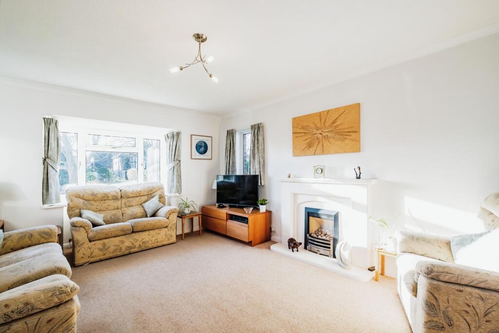 Additional property image - Ashurst Drive, Goring-by-Sea, Worthing, West Sussex, BN12