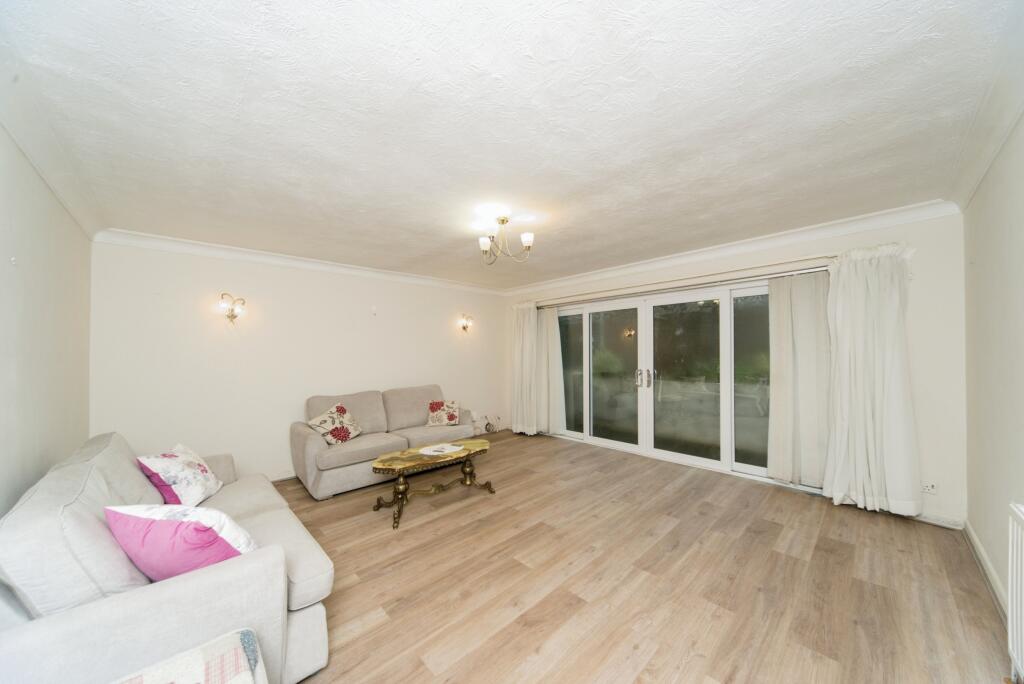 Additional property image - Surrenden Crescent, Brighton, East Sussex, BN1